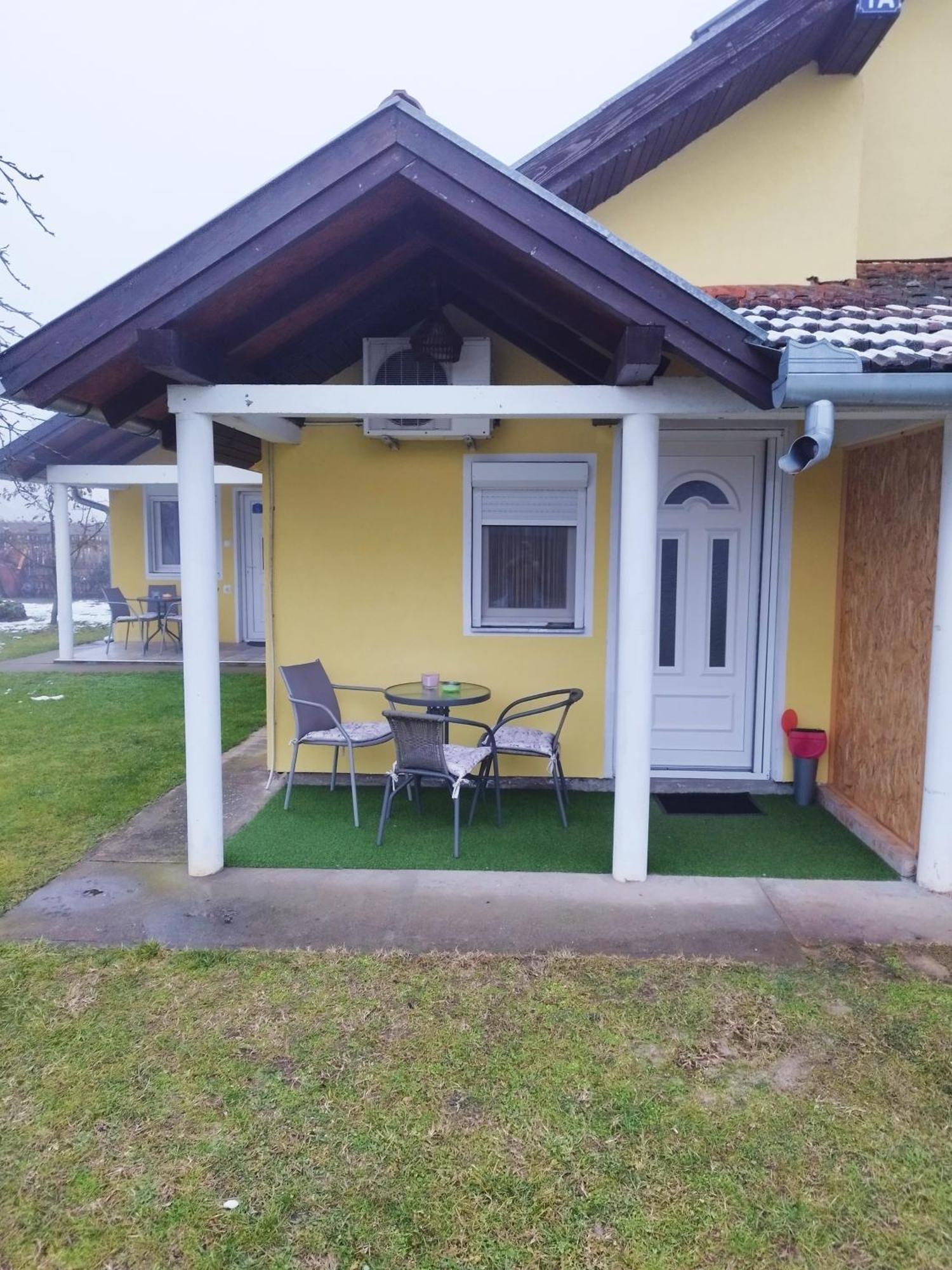 Soba Milica Hotel Palic Exterior photo